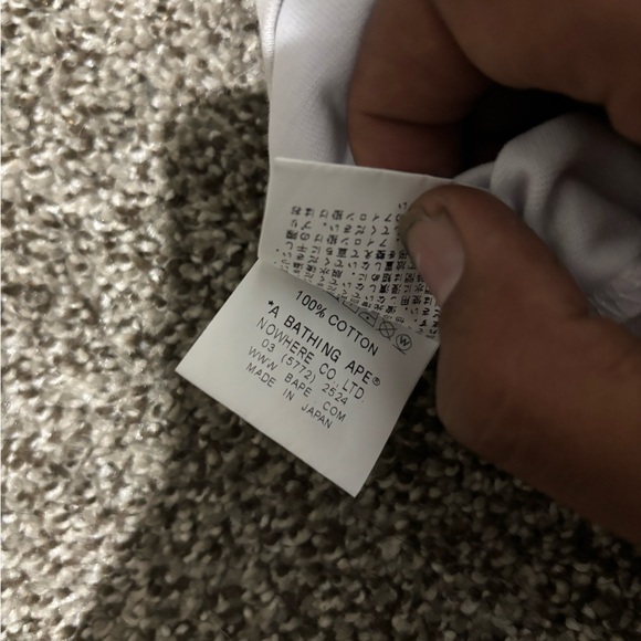 White Bape Sakura tshirt with bag - Picture 6 of 7